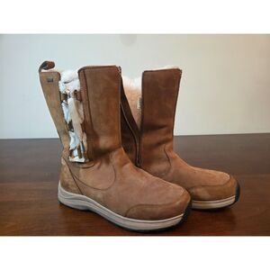 Share UGG Sheepskin Waterproof Insulated Winter Boots Womens Size 11 SN1018333